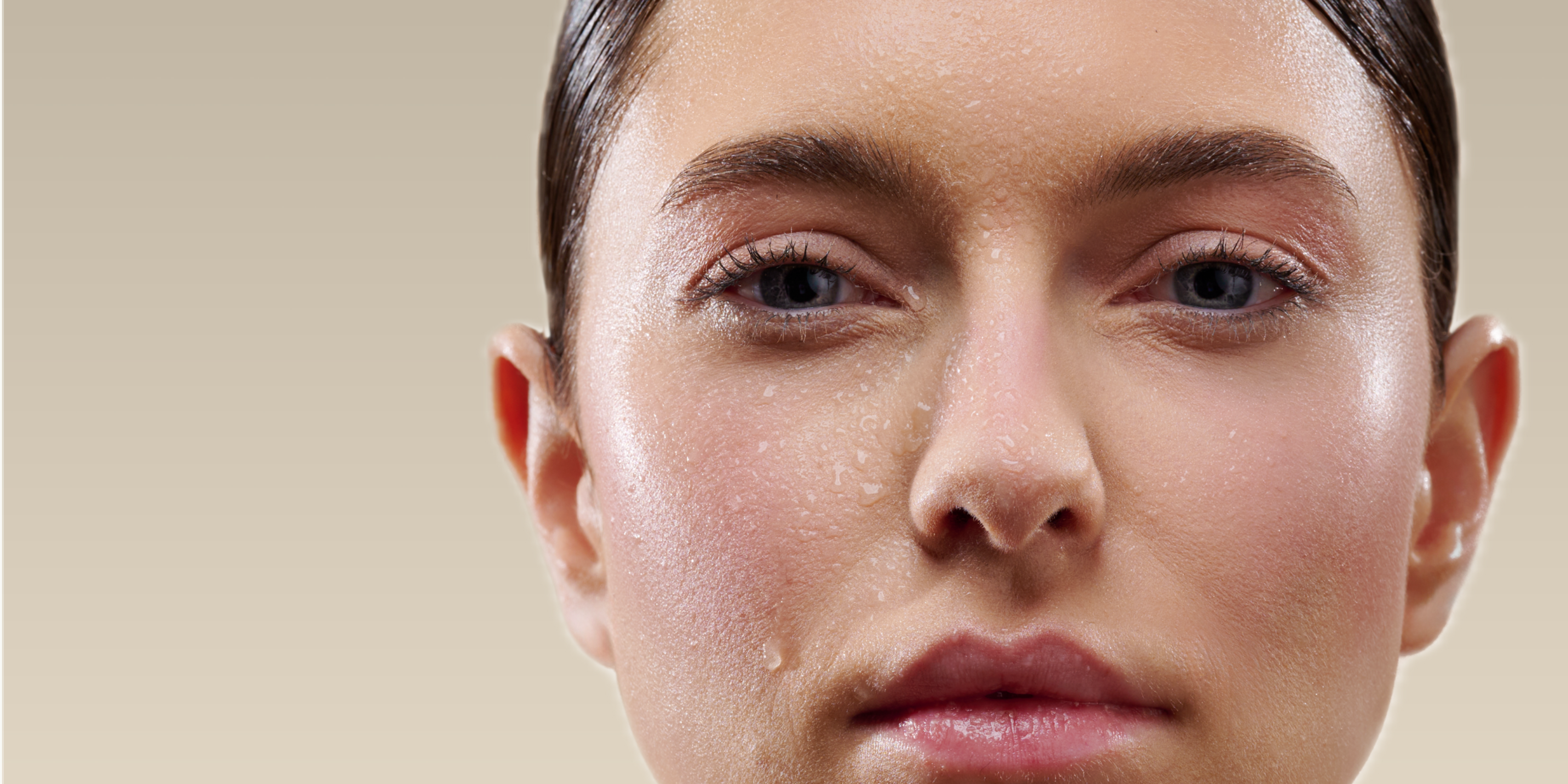 Warum Feuchtigkeit in der Hautpflege so wichtig ist