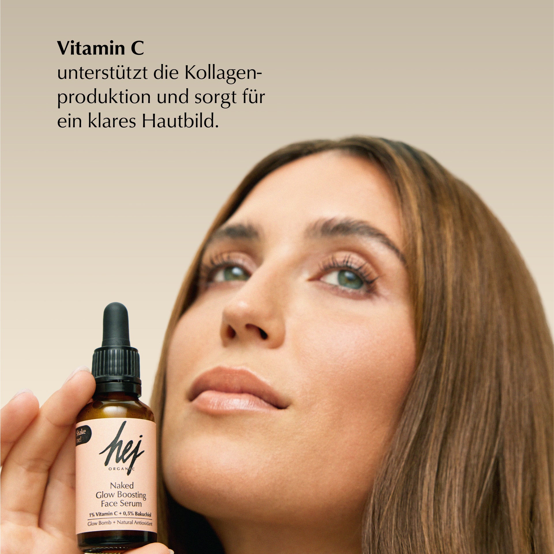 vitamin c serum, Model mit Produkt, HEJ ORGANIC