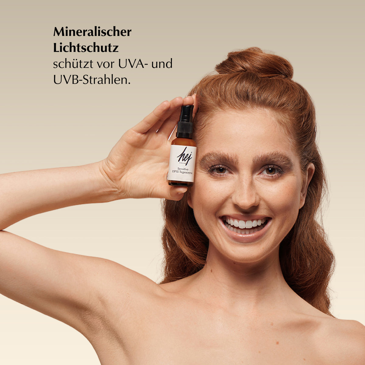 tagescreme mit lsf 15, Model mit Produkt, HEJ ORGANIC